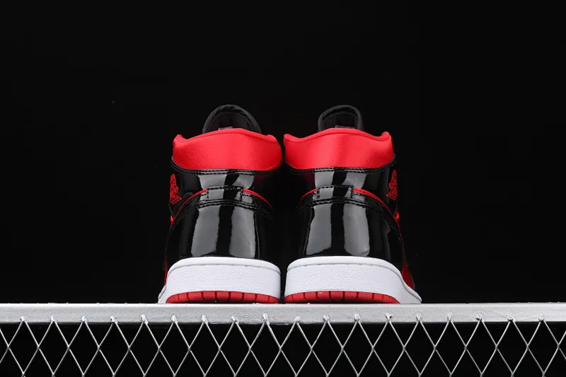 All categories Air Jordan Jordan series basketball shoes Air Jordan 1 Mid Air Jordan 1 Mid WMNS AJ1 Joe 1 black red patent leather silk BQ6472-600
